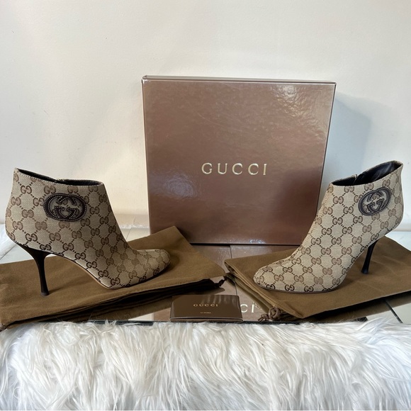 Gucci Beige Ebony Ankle Heeled Bootie - Picture 2 of 14